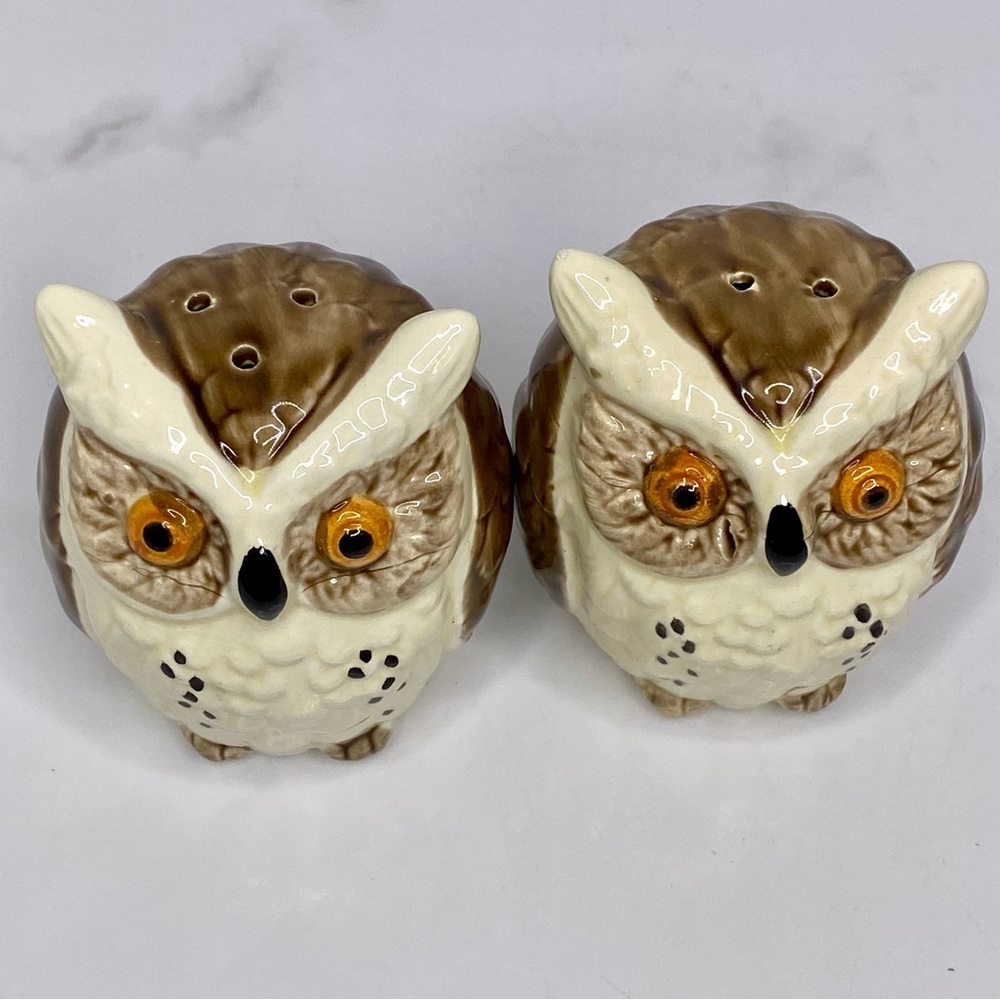 2 Owl Salt and Pepper Shakers